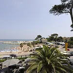 Der Valk Saint-aygulf Отель